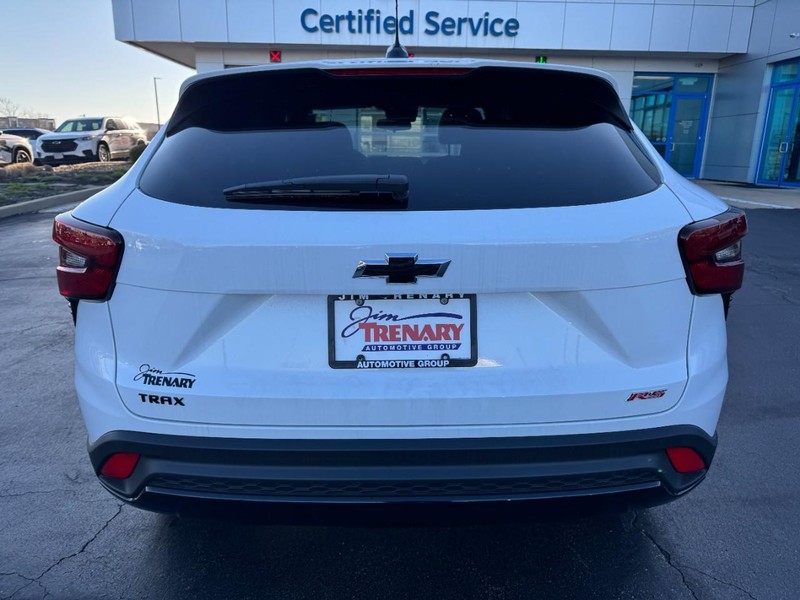 Chevrolet Trax Vehicle Image 04