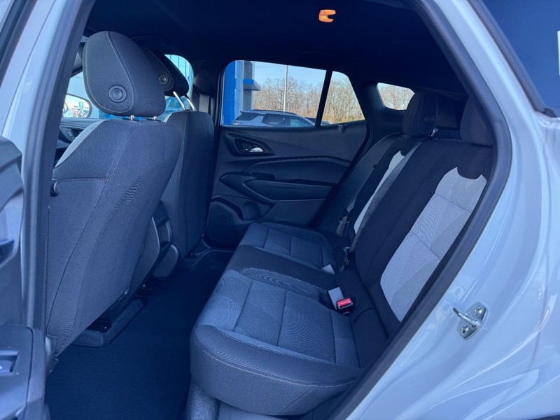 Chevrolet Trax Vehicle Image 07