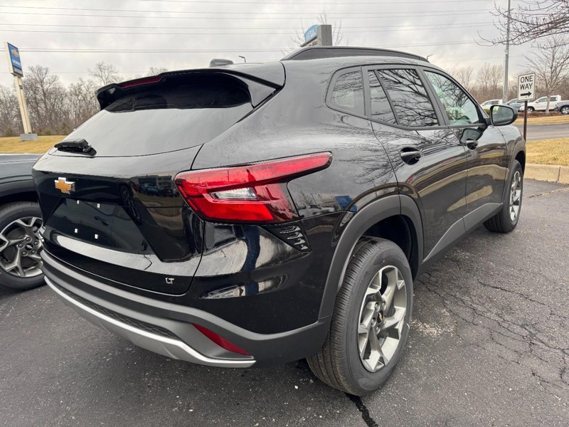 Chevrolet Trax Vehicle Image 04