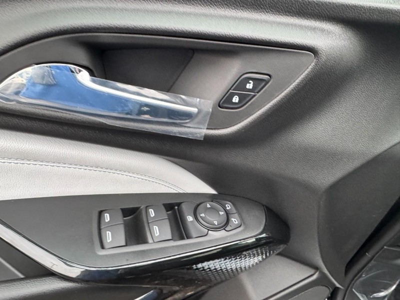 Chevrolet Trax Vehicle Image 09