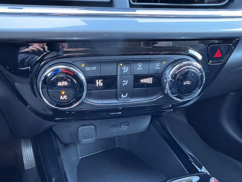 Chevrolet Trax Vehicle Image 12