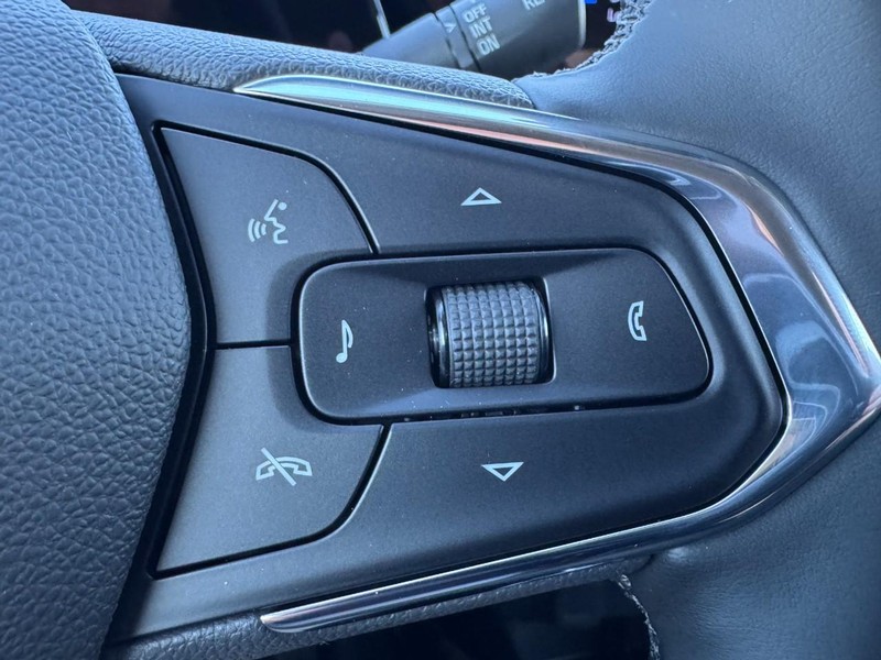 Chevrolet Trax Vehicle Image 12