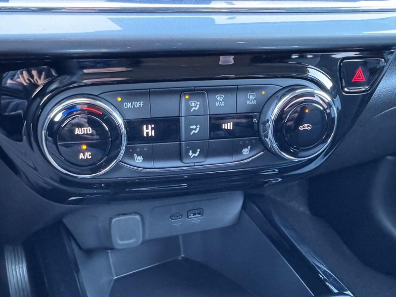 Chevrolet Trax Vehicle Image 13