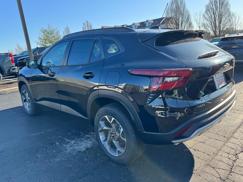 Chevrolet Trax Vehicle Image 05