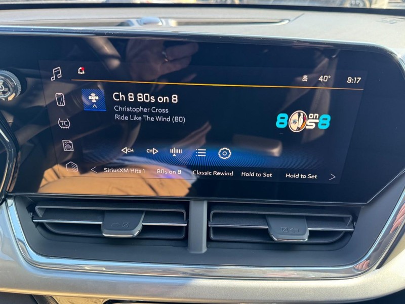 Chevrolet Trax Vehicle Image 14