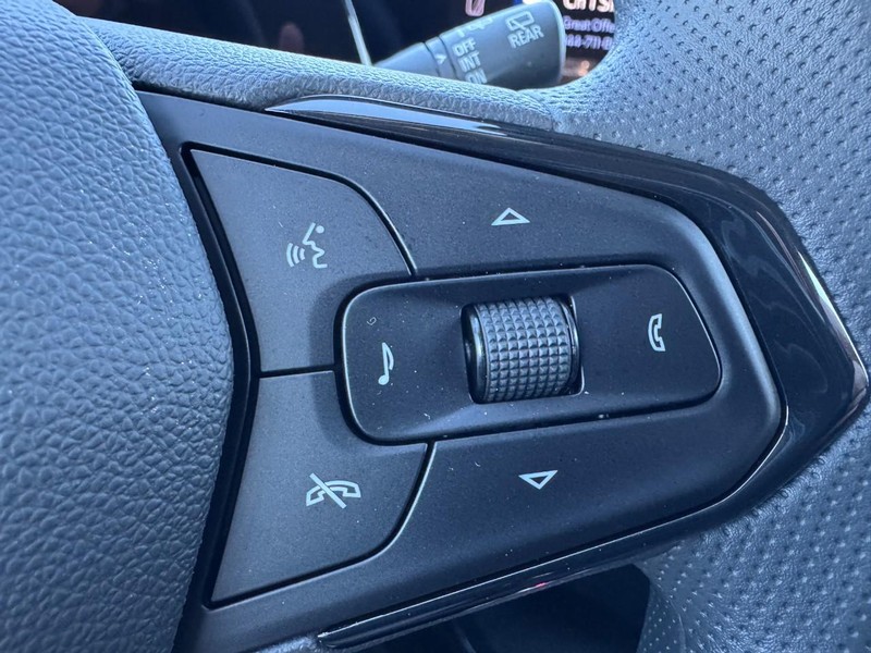 Chevrolet Trax Vehicle Image 11