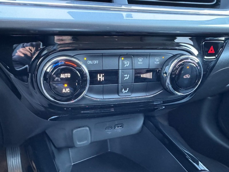 Chevrolet Trax Vehicle Image 12