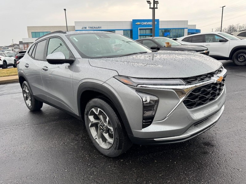 Chevrolet Trax Vehicle Image 02