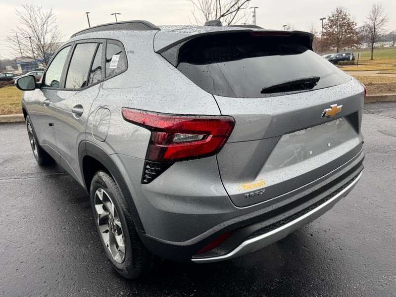 Chevrolet Trax Vehicle Image 05