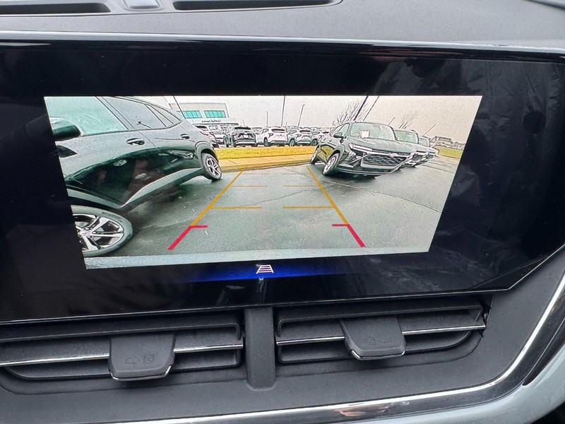 Chevrolet Trax Vehicle Image 13