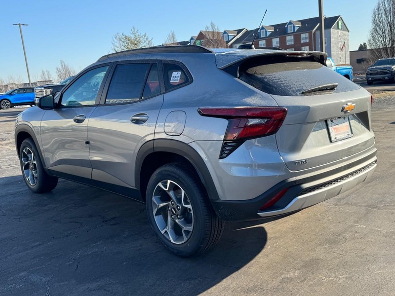 Chevrolet Trax Vehicle Image 05