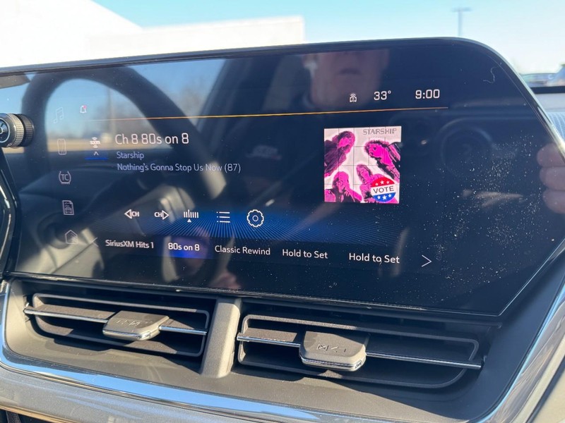 Chevrolet Trax Vehicle Image 14