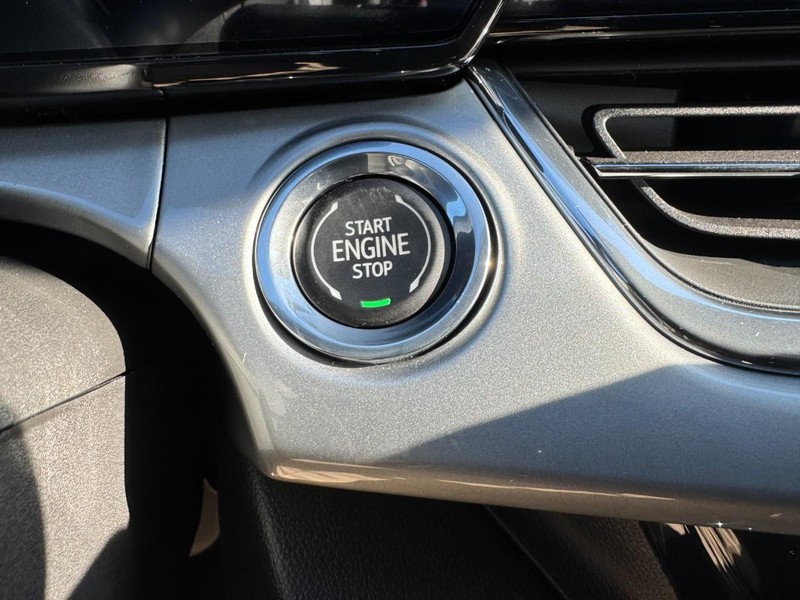 Chevrolet Trax Vehicle Image 16