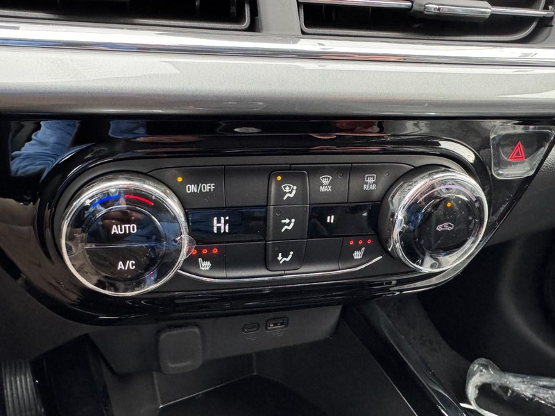 Chevrolet Trax Vehicle Image 12