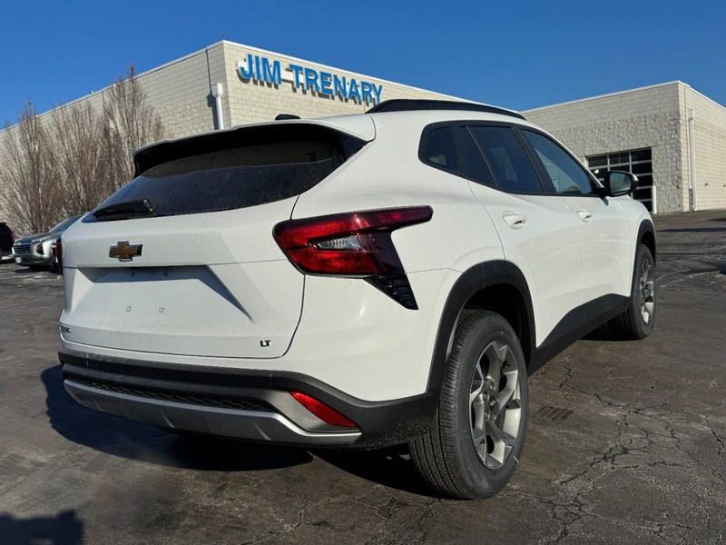 Chevrolet Trax Vehicle Image 03