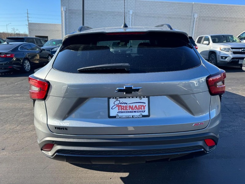 Chevrolet Trax Vehicle Image 04