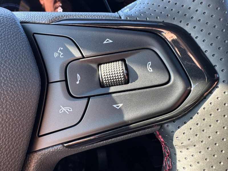 Chevrolet Trax Vehicle Image 11