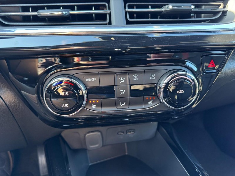 Chevrolet Trax Vehicle Image 12