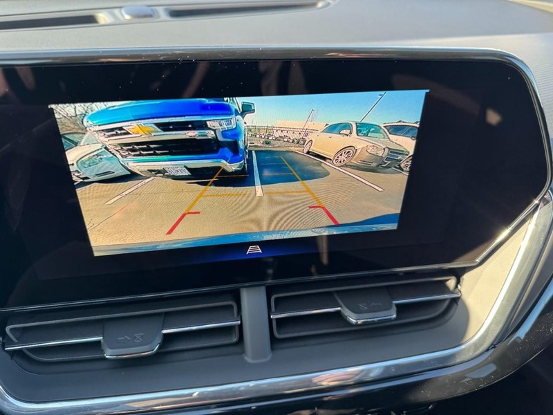 Chevrolet Trax Vehicle Image 14