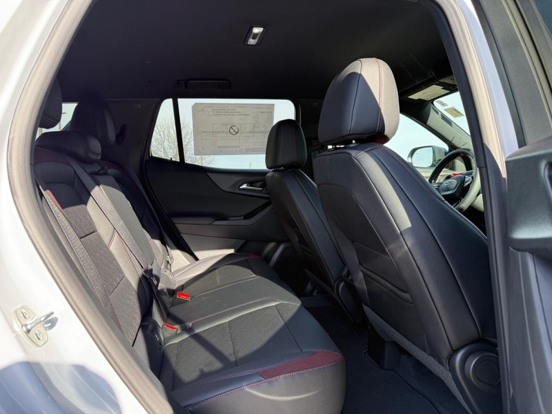 Chevrolet Equinox Vehicle Image 05