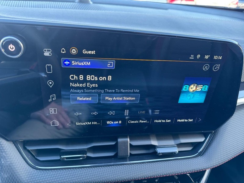 Chevrolet Equinox Vehicle Image 15