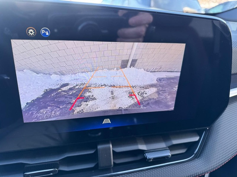 Chevrolet Equinox Vehicle Image 17