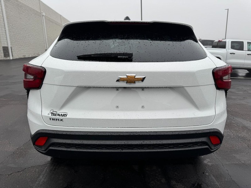 Chevrolet Trax Vehicle Image 04