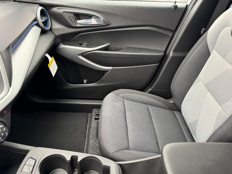 Chevrolet Trax Vehicle Image 08