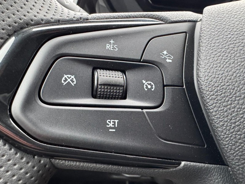 Chevrolet Trax Vehicle Image 11