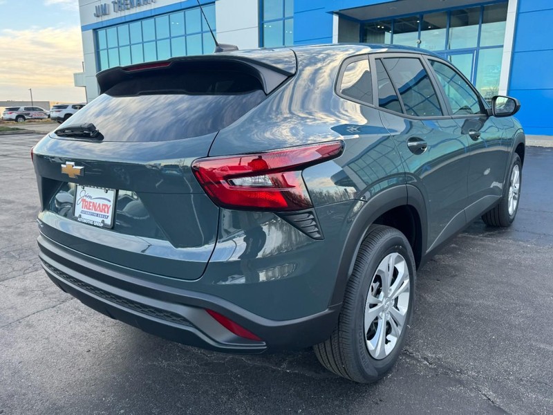 Chevrolet Trax Vehicle Image 03