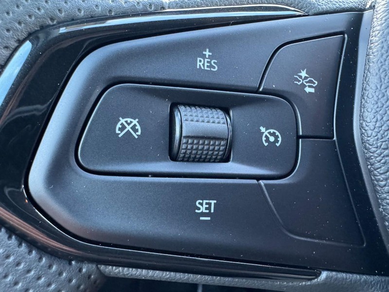 Chevrolet Trax Vehicle Image 11