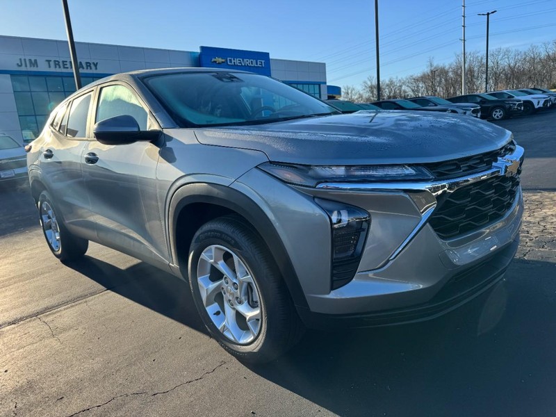 Chevrolet Trax Vehicle Image 02