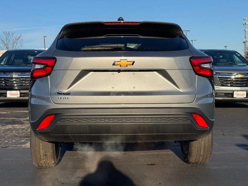 Chevrolet Trax Vehicle Image 04