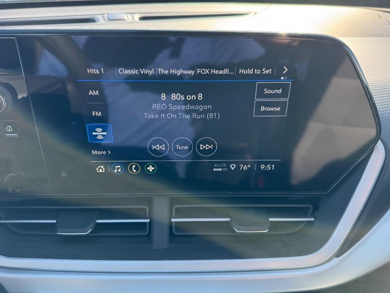 Chevrolet Trax Vehicle Image 14