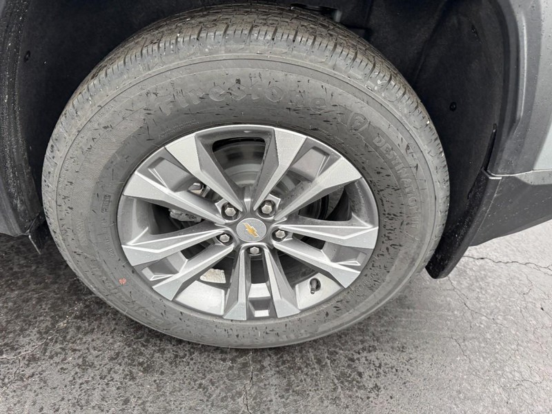 Chevrolet Equinox Vehicle Image 06