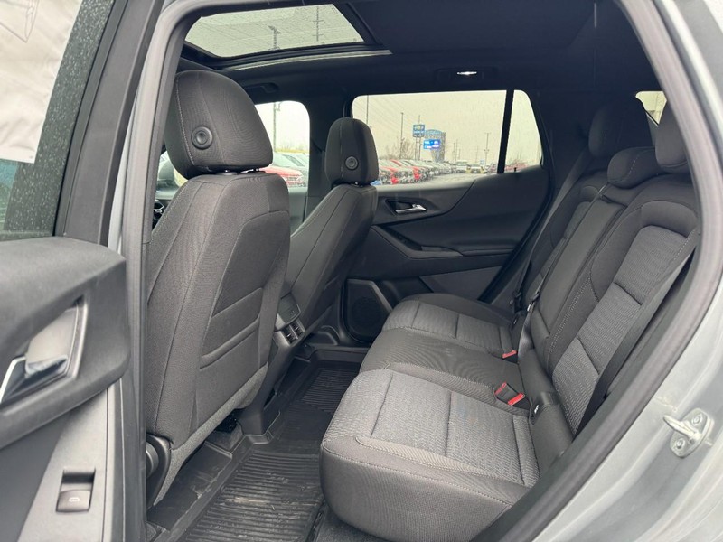 Chevrolet Equinox Vehicle Image 07