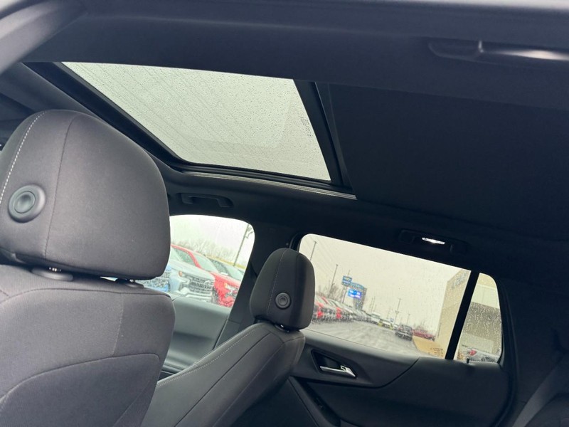 Chevrolet Equinox Vehicle Image 08