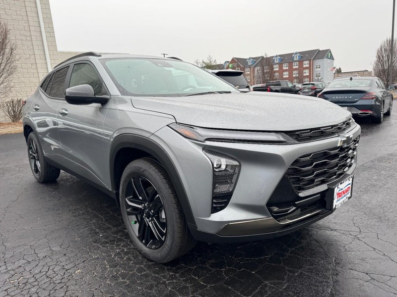 Chevrolet Trax Vehicle Image 02