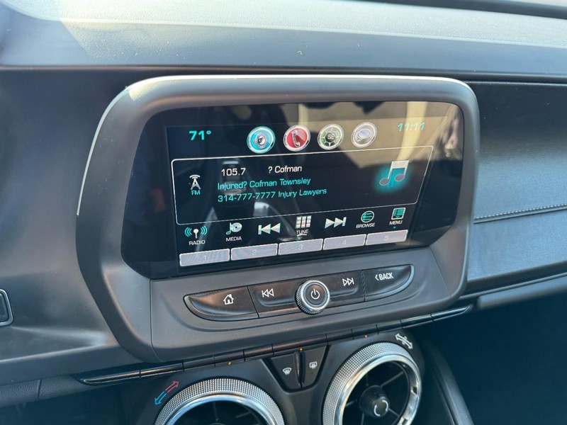 Chevrolet Camaro Vehicle Image 18