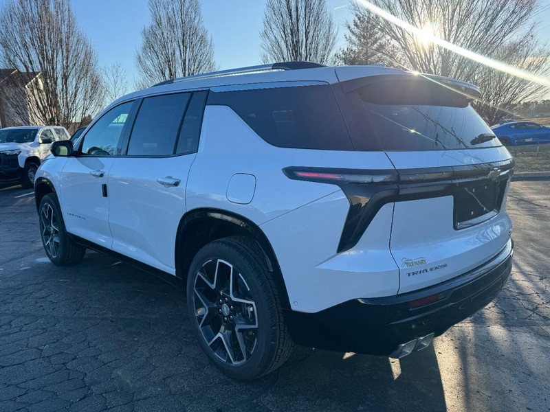 Chevrolet Traverse Vehicle Image 05