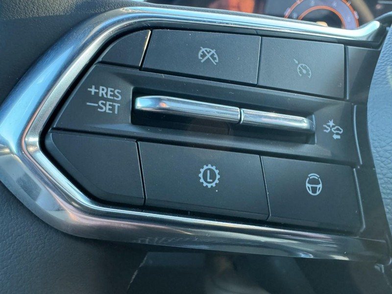 Chevrolet Traverse Vehicle Image 12