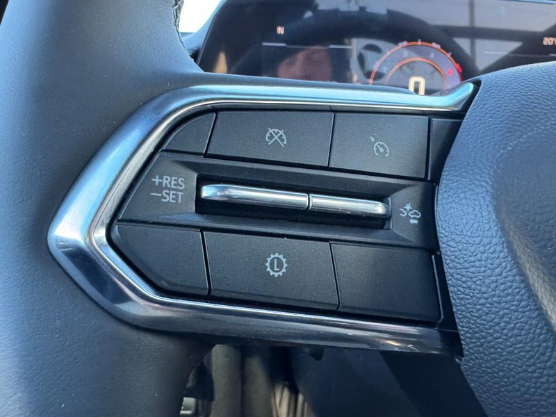 Chevrolet Tahoe Vehicle Image 11