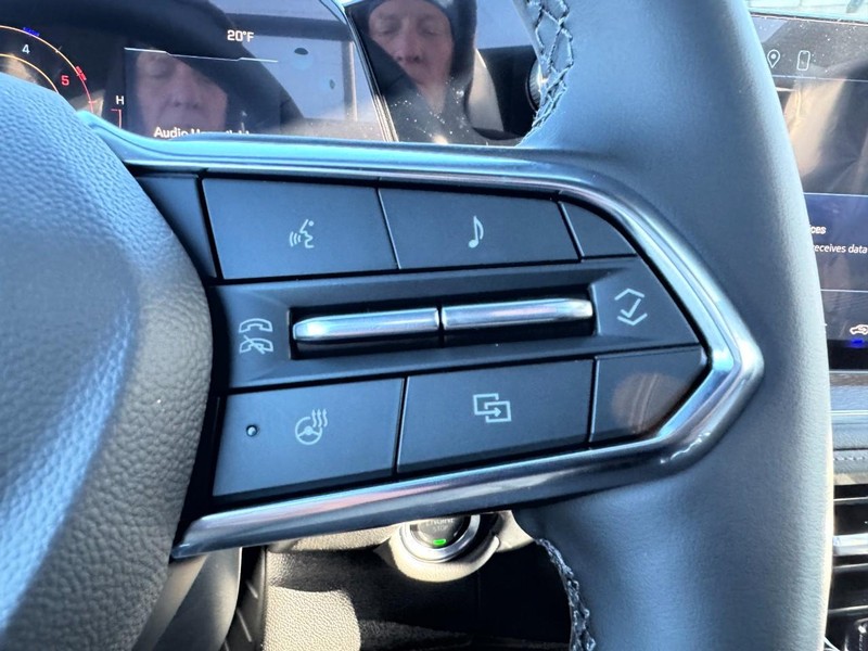 Chevrolet Tahoe Vehicle Image 12