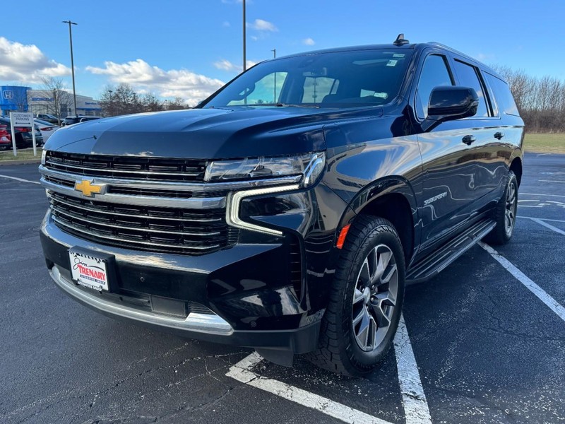 Chevrolet Suburban Vehicle Image 08