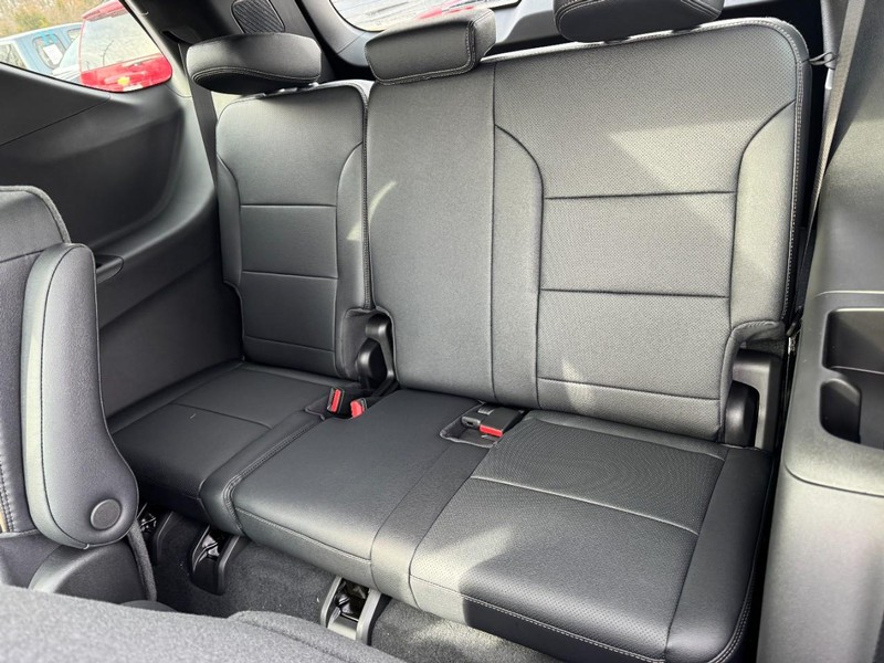 Chevrolet Traverse Vehicle Image 09