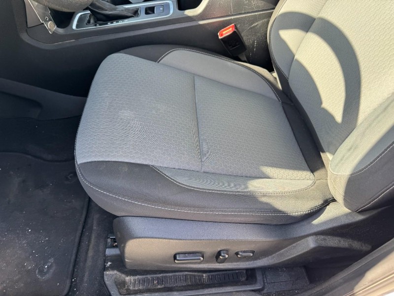 Ford Escape Vehicle Image 14