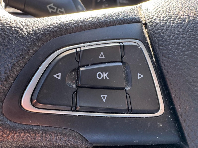 Ford Escape Vehicle Image 16