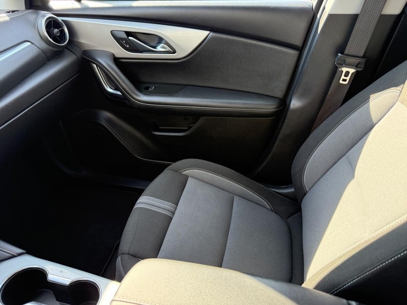 Chevrolet Blazer Vehicle Full-screen Gallery Image 21