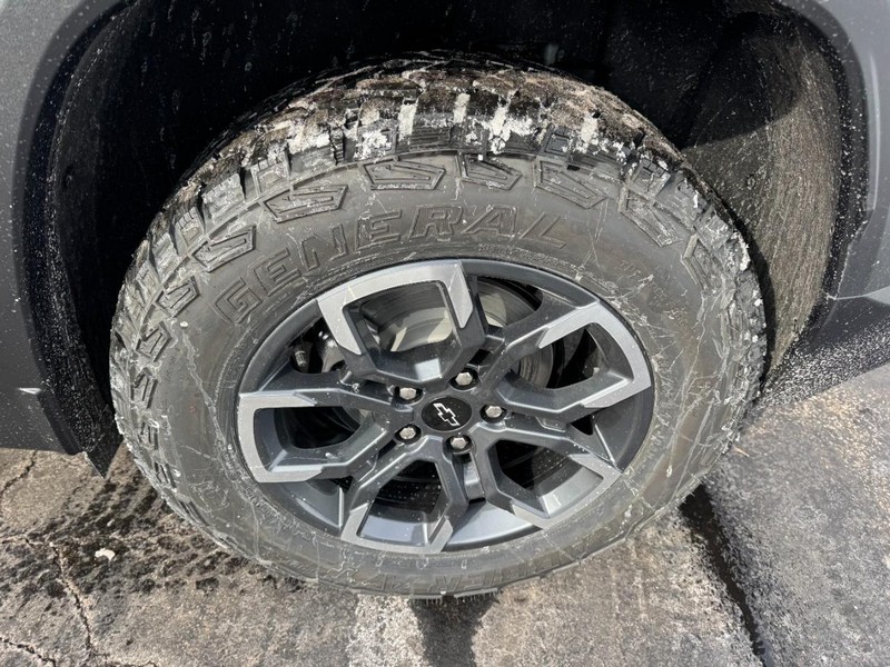 Chevrolet Equinox Vehicle Image 06