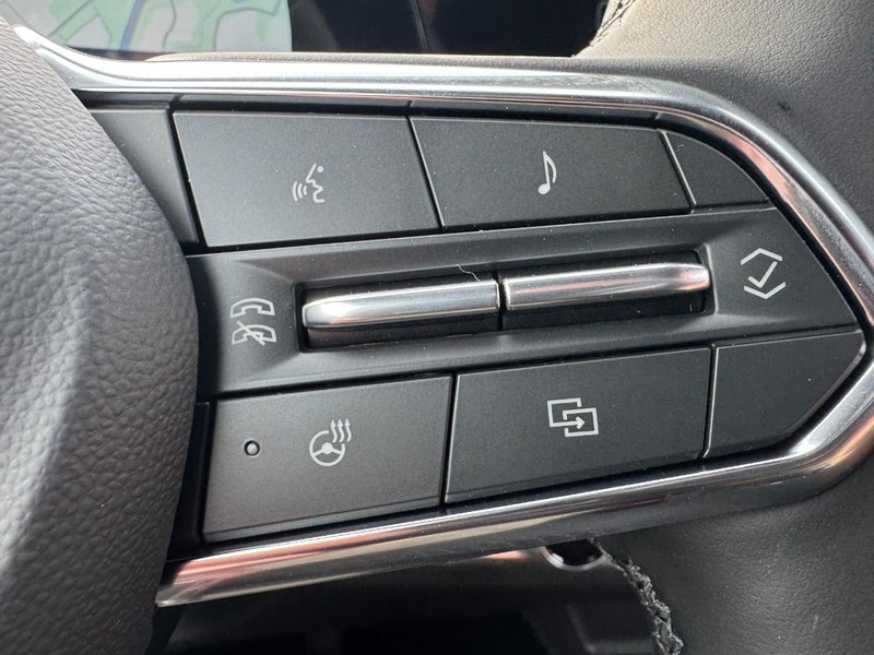 Chevrolet Equinox Vehicle Image 12